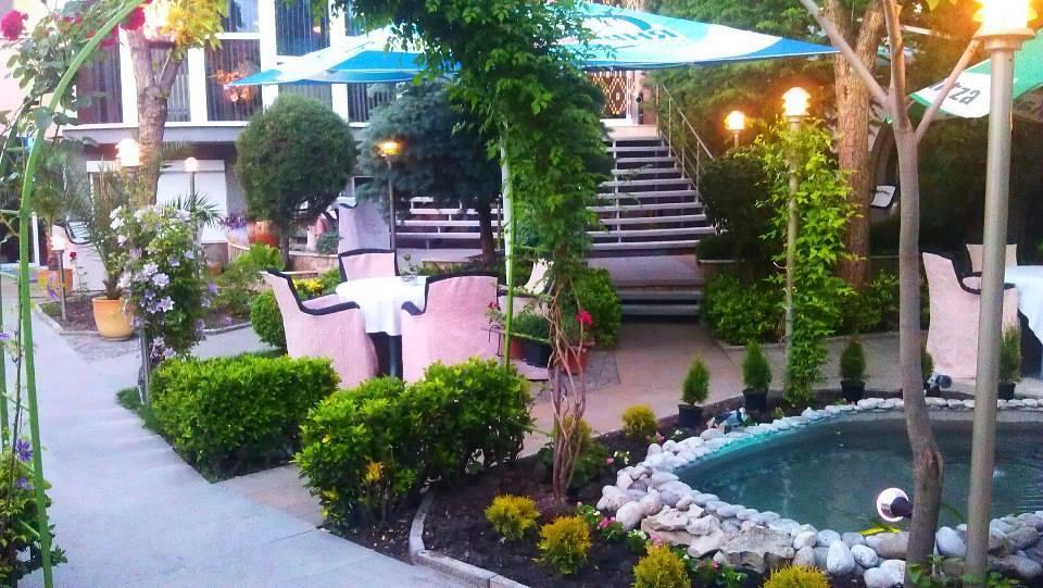 Hotel Kapri 扬博尔 外观 照片